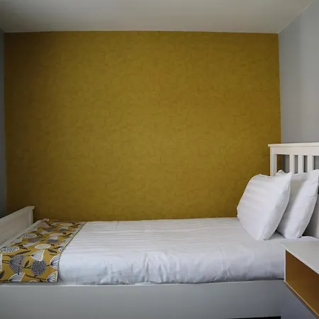 Hardwick Arms Hotel-2