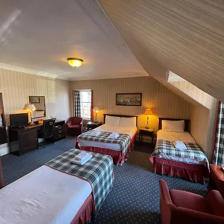 Lovat Arms Hotel-3
