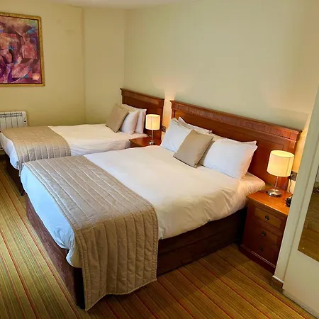 Prom Hotel-2