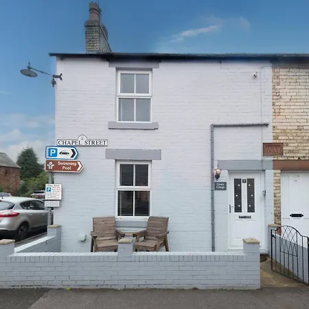 Crown And Cushion Appleby-2