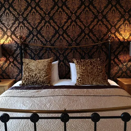 Glangwili Mansion - Luxury 5 Star Bed & Breakfast-3