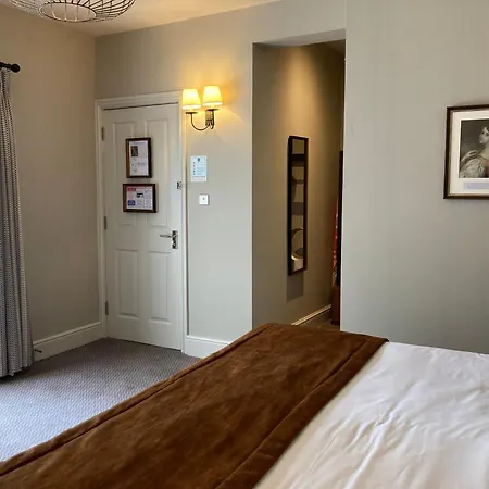 The Cross-Keys Hotel-2
