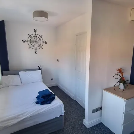 En Suite Room With Kitchen Facilities-3