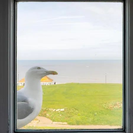 Sandcliff Guest House-3