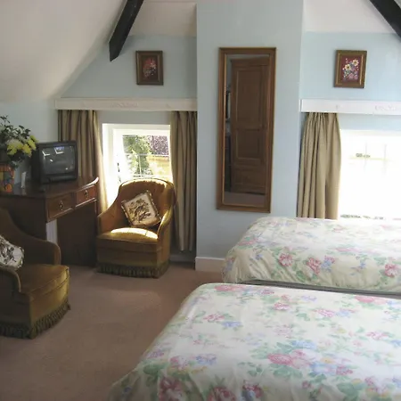 The Dial House Guest House-3
