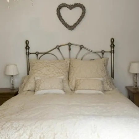 Cathedral View Guest House-2