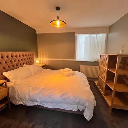Mossley Hill Retreat-3