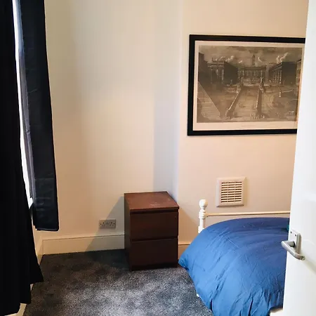 Bosworth Street House-2