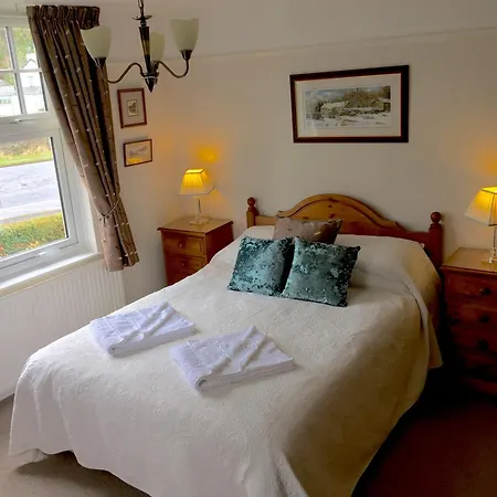 Meadowcroft Guest House-3