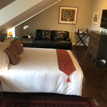 Sheridan Guest House-3