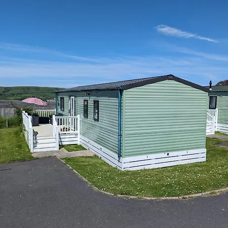 Lovely Bright Modern Caravan Swanage On Peaceful And Tranquil Holiday Park-3