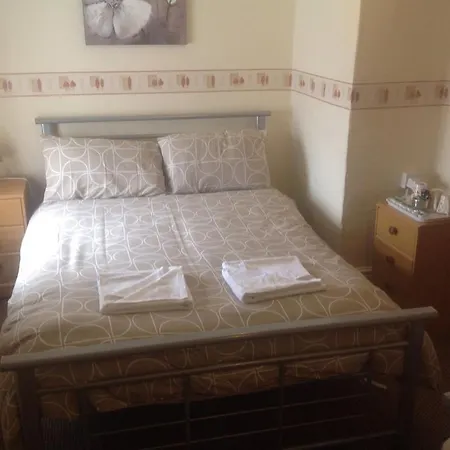 San Diego Guest House - Near Pleasure Beach-3