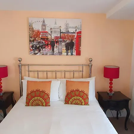 Grand Pier Guest House-2