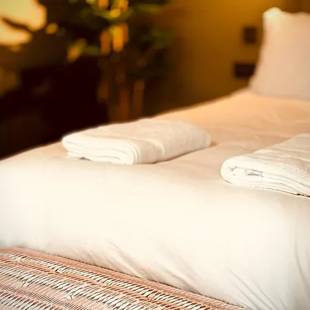 Rooms At The Quayside - Stylish En-Suite Rooms On Poole Quay All Fully Refurbed-2
