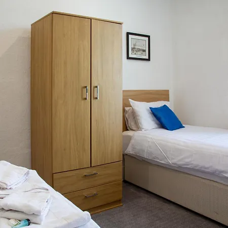 The Highlands, Bispham-3