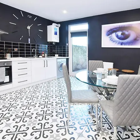 Townhouse @ Henry Street Crewe-3