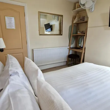 Glen Garth Guest House-3