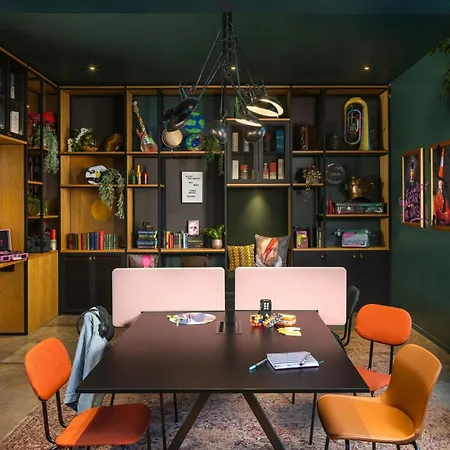 Moxy Glasgow Merchant City-2