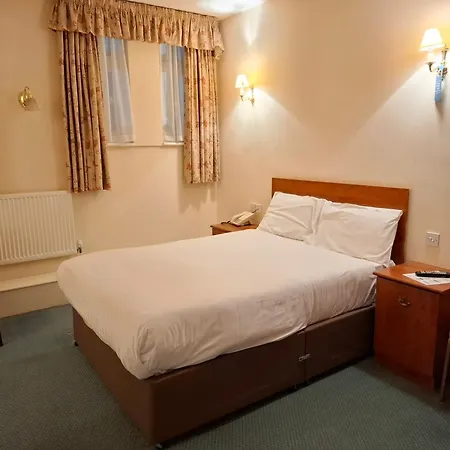 Borough Arms Hotel-3