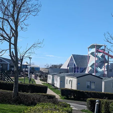 Swift Holidays At Combe Haven Holiday Park-2