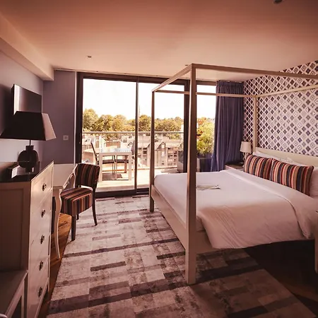 The Varsity Hotel & Spa-3