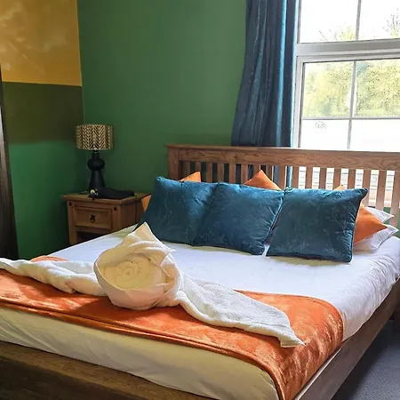Stonehenge Inn-2