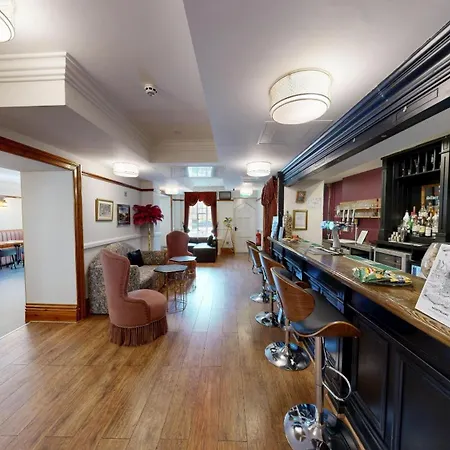 High Tor Hotel-3