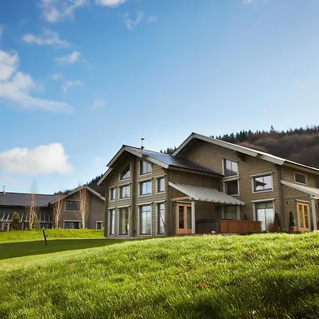 Hunter Lodges By Celtic Manor-3