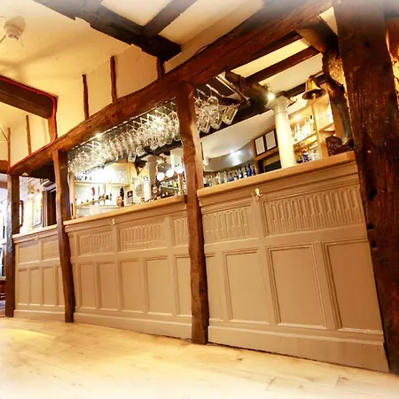 Crown Hotel-2