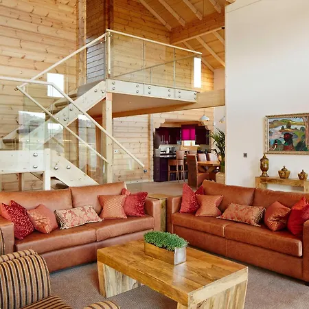 Hunter Lodges By Celtic Manor-2