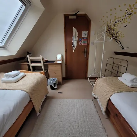 Cornerways Guest House-3