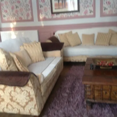 Busby Apartments-2