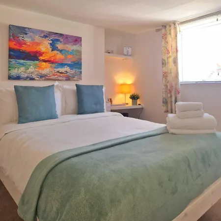 Upper Rock Brighton - Guest House-2
