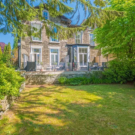 Latimer House-2