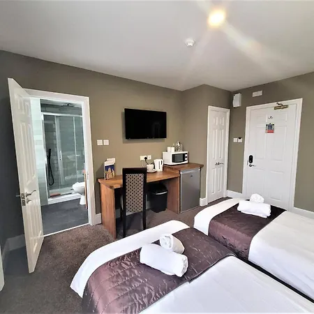 New County Hotel & Serviced Apartments By Roomsbooked-2