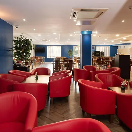 Holiday Inn Express Poole By Ihg-2