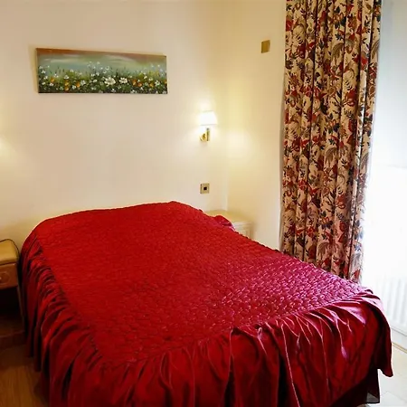 Gresham Hotel-2