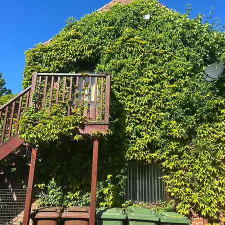 Rolandscroft Guest House-2