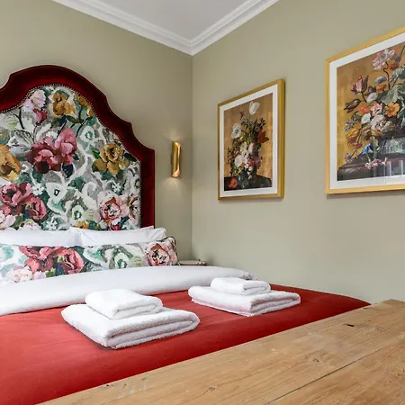 Munro Guest House-2