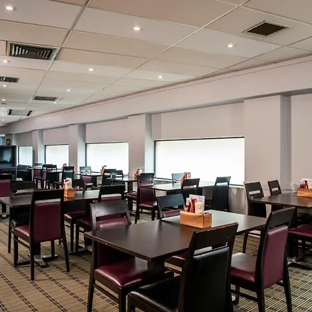 Holiday Inn Express Glasgow City Riverside By Ihg-3