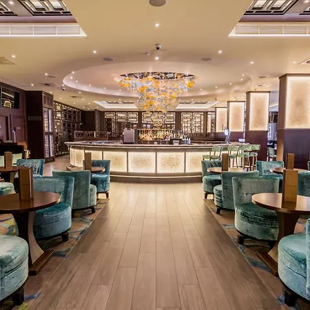 Radisson Blu Hotel, London Heathrow-2