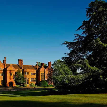 Hanbury Manor Marriott Hotel & Country Club-3