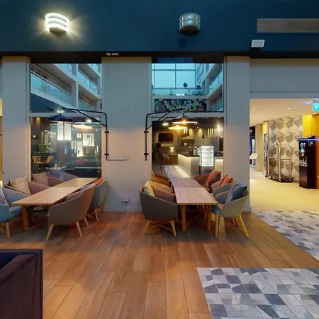 Holiday Inn Milton Keynes Central By Ihg-3
