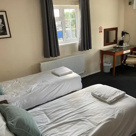 The Hillmorton Manor Hotel-3