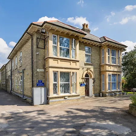 Shelford Lodge-3