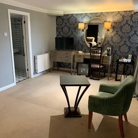 Barons Court Hotel Walsall-3