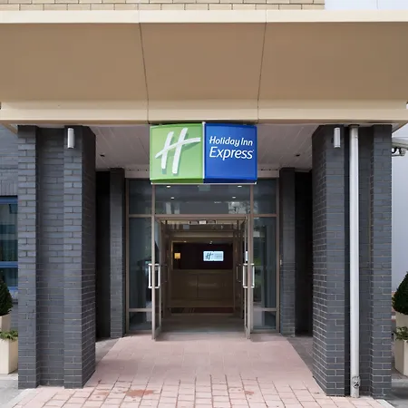 Holiday Inn Express Leeds City Centre By Ihg-3