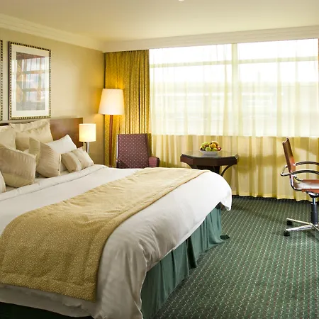 Crowne Plaza Liverpool - John Lennon Airport By Ihg-3