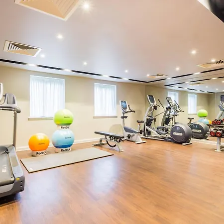 Courtyard By Marriott Glasgow Airport-2