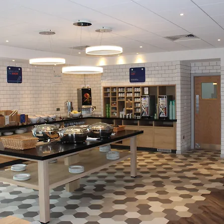 Holiday Inn Express Oxford Kassam Stadium By Ihg-3